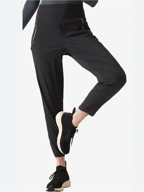 Athleta Trekkie North Joggers Black Tapered Leg Pants Women’s Size 10 Comfy